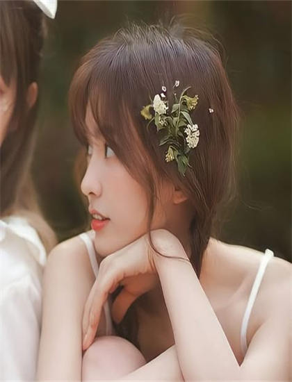 无删减版：《芭比之拇指姑娘》音乐配乐解析：音效设计与主题曲创作分析